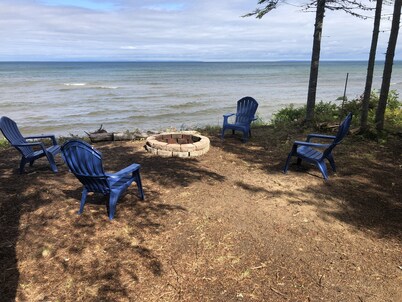 Lake Superior shoreline in Paradise, MI