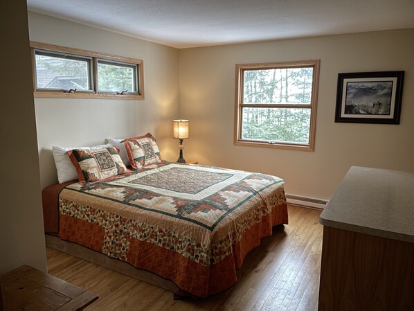 3 chambres, accès au Wi-Fi (inclus), literie fournie