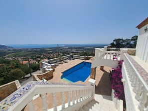 Property grounds - Lovely and spacious villa in an unique location for 8 pers. (Rosas / Roses)