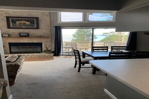 TV, DVD player - Sunsets and Solitude - Waterfront Home with the Million Dollar View! (Etoile)