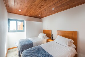 3 bedrooms, iron/ironing board, travel crib, free WiFi