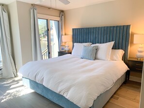 3 bedrooms, desk, iron/ironing board, free WiFi