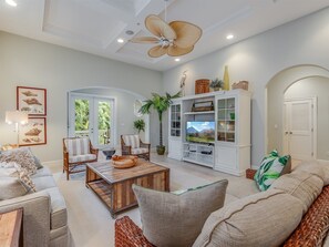 House (Casablanca) | Living room | Flat-screen TV, ping pong