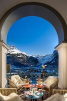 Titlis Suite | Premium bedding, down comforters, pillowtop beds, free minibar items