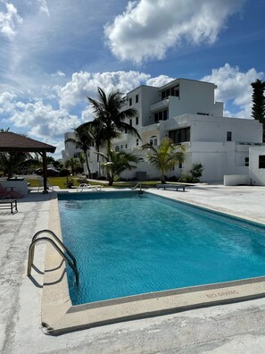 Piscine extérieure