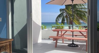 Beautiful Oceanfront Condo with private beach Freeport Bahamas