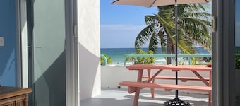 Beautiful Oceanfront Condo with private beach Freeport Bahamas
