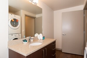 Tabla de planchar con plancha y wifi gratis 