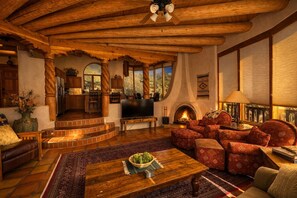 Smart TV, fireplace, DVD player, ping pong