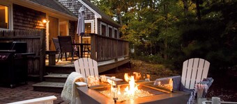 5-Mins to Forest Beach Dog Friendly!