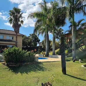 Jardines del alojamiento