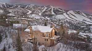 Exterior - Luxury + Stunning Views + Hot Tub + Close to Skiing – Glacier Lodge West (Steamboat Springs)