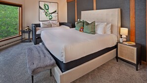 4 bedrooms, desk, iron/ironing board, free WiFi - Luxury + Stunning Views + Hot Tub + Close to Skiing – Glacier Lodge West (Steamboat Springs)