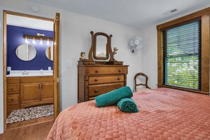 3 bedrooms, desk, iron/ironing board, travel cot -  Cozy stone Cottage Pet friendly on Rushing creek porch, soaking tub, & fire-pit (Hendersonville)