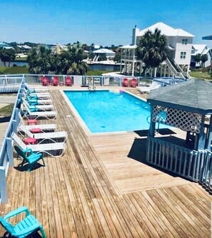 Piscine extérieure