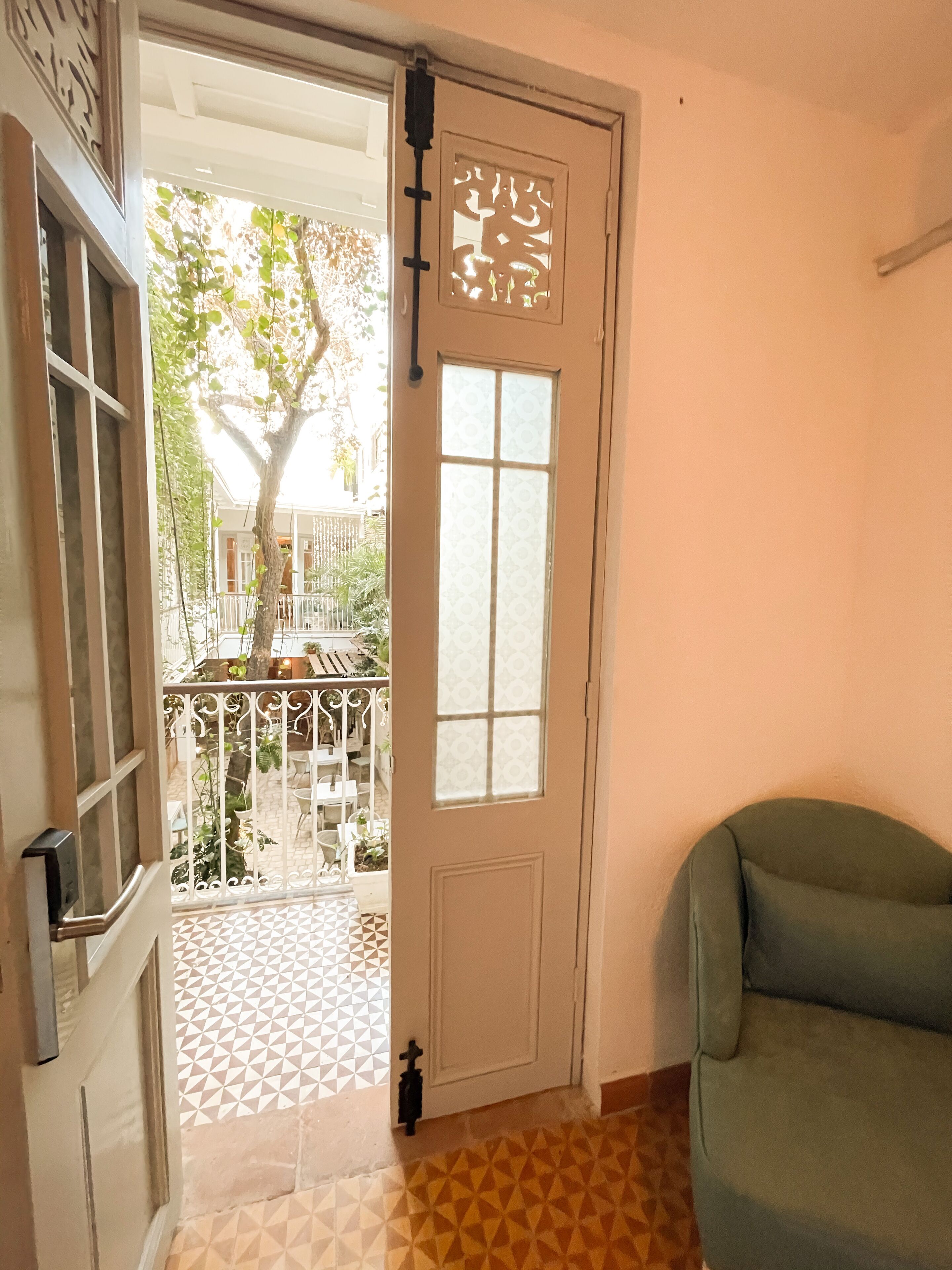 standard double room | 1 bedroom, down duvets, in-room safe, desk