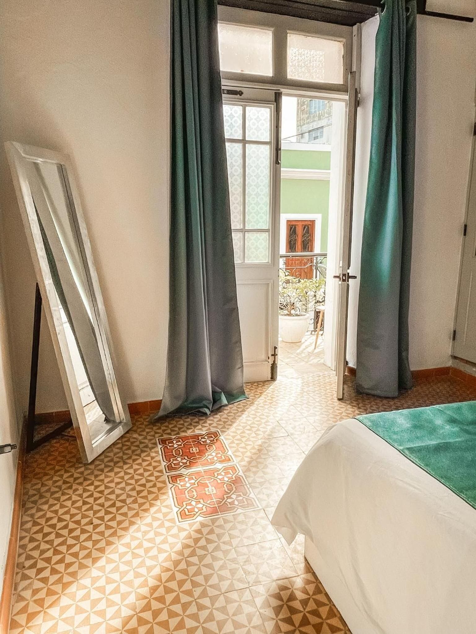 1 bedroom, down duvets, in-room safe, desk