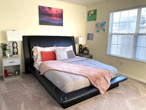 2 habitaciones, tabla de planchar con plancha, wifi y ropa de cama 