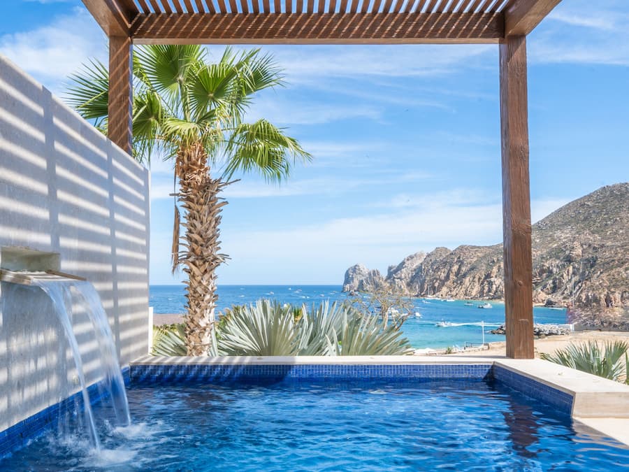 2 outdoor pools, pool umbrellas, sun loungers