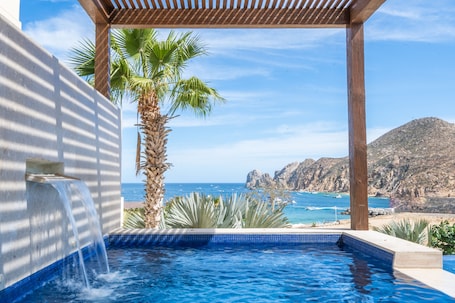 2 piscinas externas, guarda-sóis, espreguiçadeiras. 1 Homes Cabo