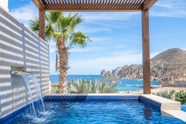 2 outdoor pools, pool umbrellas, sun loungers - 1 Homes Cabo (Cabo San Lucas)