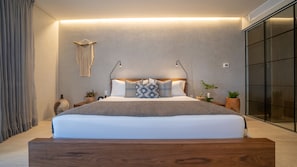 1 Schlafzimmer, hochwertige Bettwaren, Daunenbettdecken