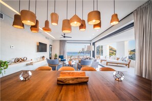 In-room dining - 1 Homes Cabo (Cabo San Lucas)