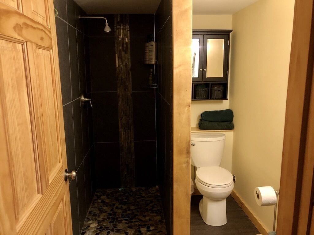 Dusche, Seife, Toilettenpapier