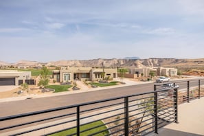 Balcony - Majestic Views (St. George)