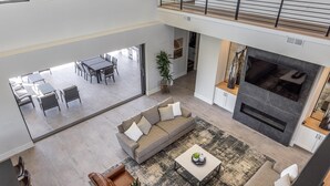 Maison, Plusieurs lits (Majestic Views) | Salle de séjour | Téléviseur