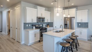 Villa, Multiple Beds (Desert Tortoise) | Private kitchen - Desert Tortoise (St. George)