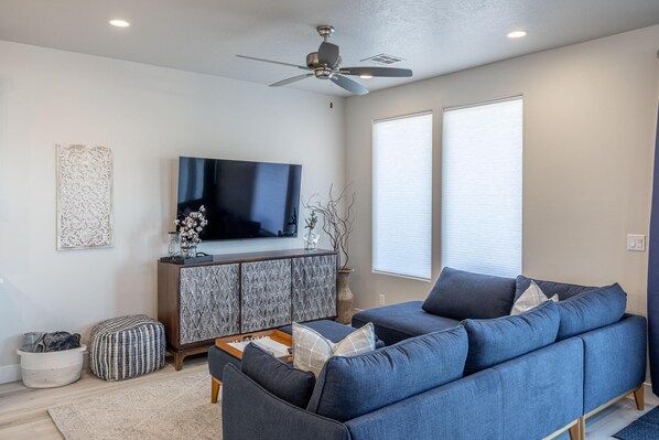 Villa, Multiple Beds (Desert Tortoise) | Living room