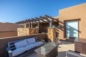 Villa, varias camas (Desert Tortoise) | Balcón
