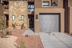 Townhome, Multiple Beds (Making Memories) | Exterior