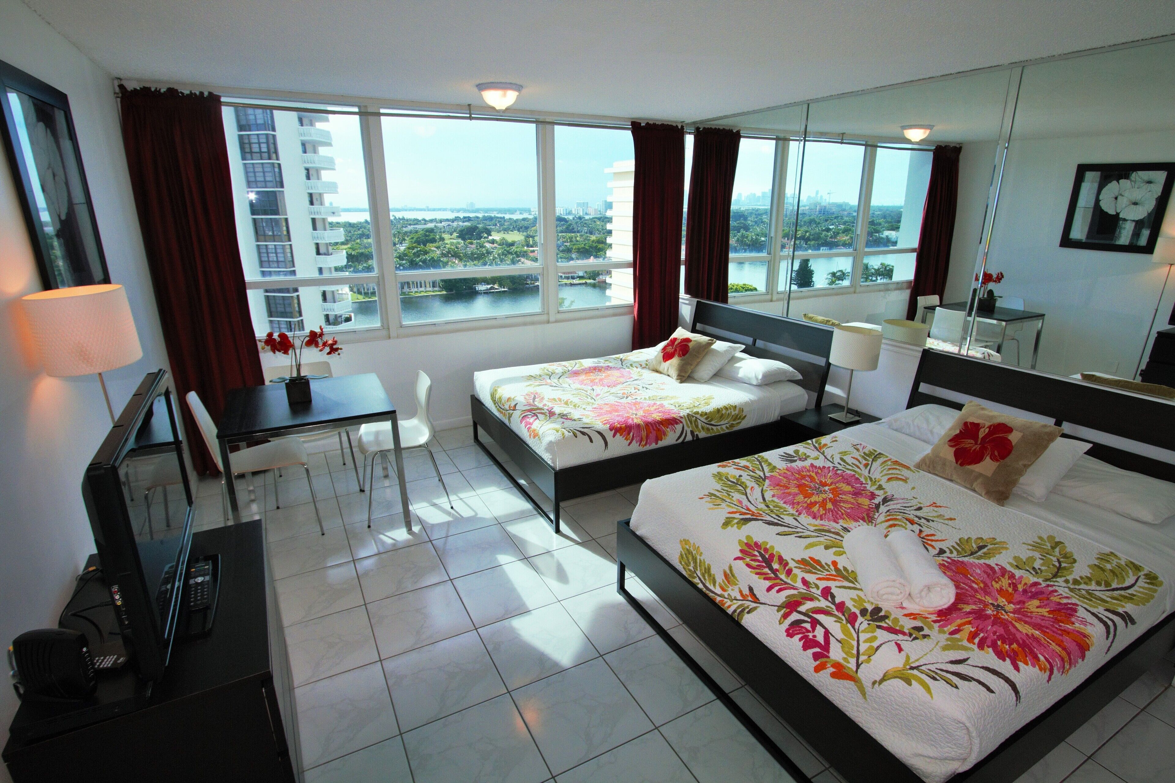 ocean view Studio with balcony