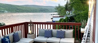 Cozy Cozy Cottage ~ Perfect Location On West Keuka Lake ~ Private Dock! 