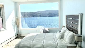 4 bedrooms, iron/ironing board, travel crib, free WiFi