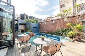 Property grounds - Tien Terrace (George Town)