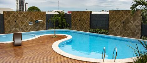 Alberca al aire libre