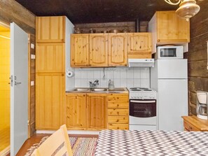 Fridge, microwave, cookware/dishes/utensils