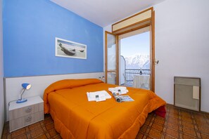 2 間睡房、免費 Wi-Fi、床單