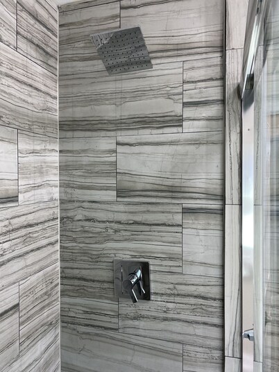 Charming Home Near Coliseum!