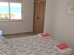 3 Schlafzimmer, Reisekinderbett, kostenloses WLAN