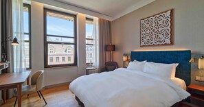 Premium Room, 1 Queen Bed, City View | Premium bedding, minibar, in-room safe, desk - voco The Hague by IHG (The Hague)