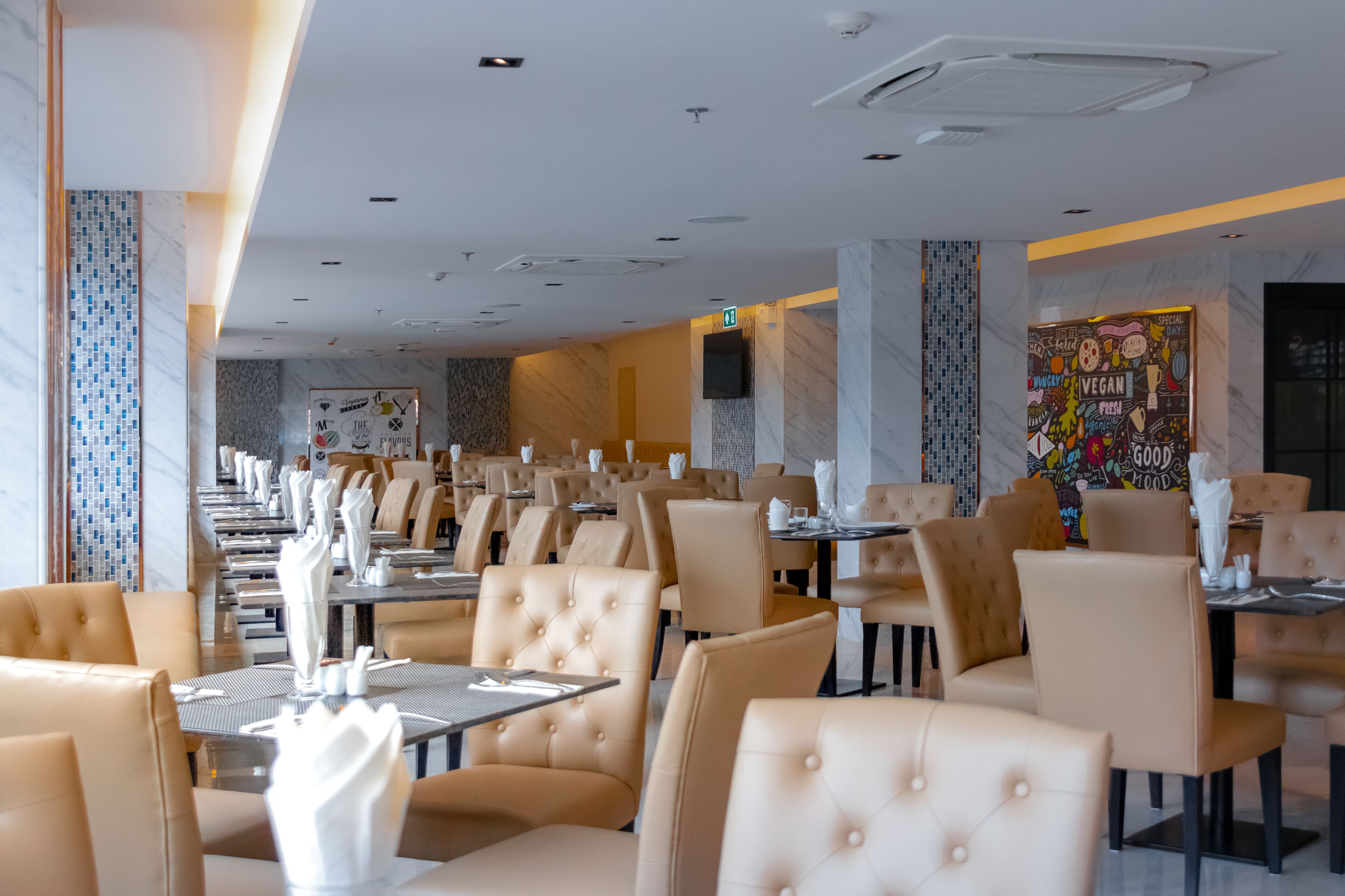 daily buffet breakfast (thb 250 per person)