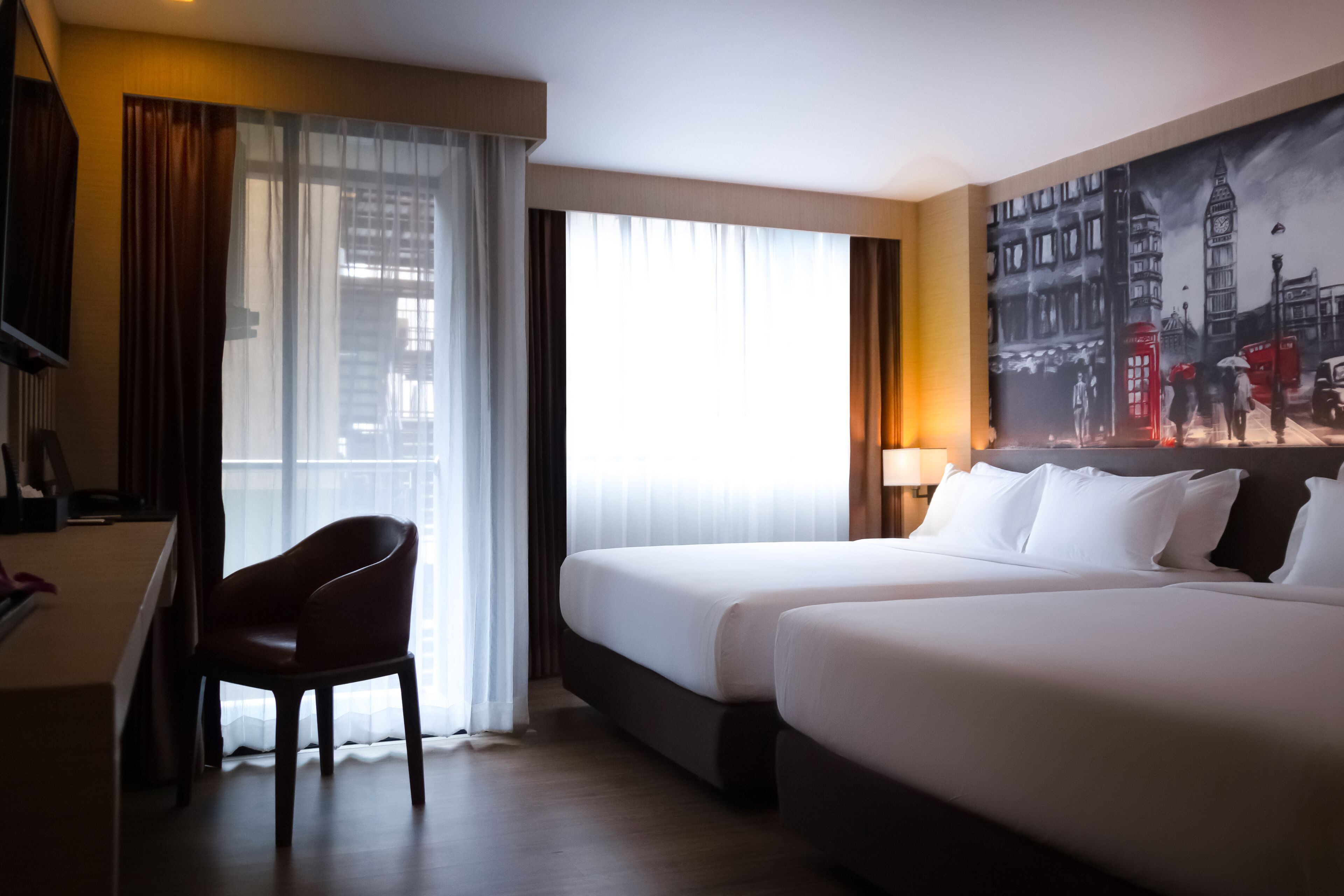 deluxe premier | 1 bedroom, in-room safe, desk, iron/ironing board