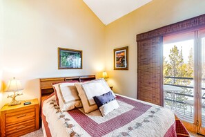2 bedrooms, internet, bed sheets