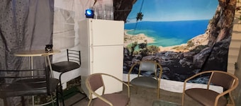 Nice 2bedroom Apt with Patio Included to Enjoy