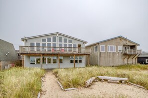 House, Berbilang Katil (Wave Catchers) | Bahagian luar