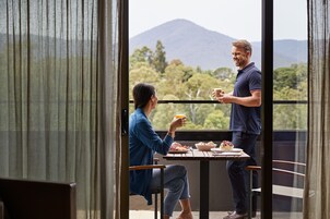 Premium Mountain View Room | Minibar, in-room safe, desk, laptop workspace